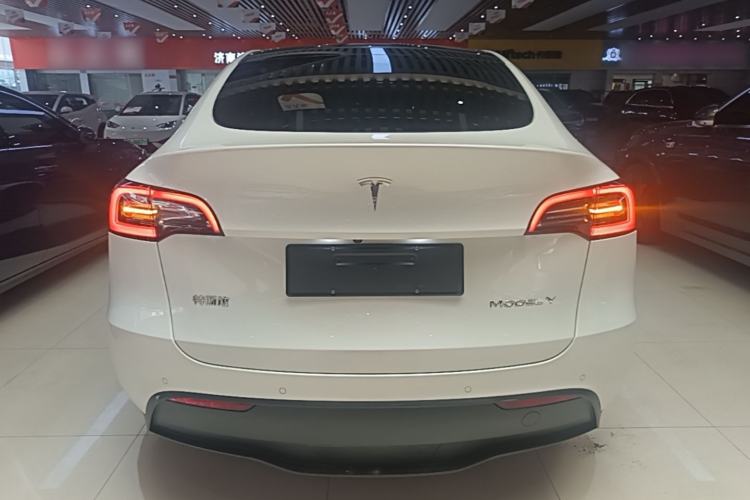 Used Tesla Model Y 2023 Long-Range All-Wheel-Drive Version Rear
