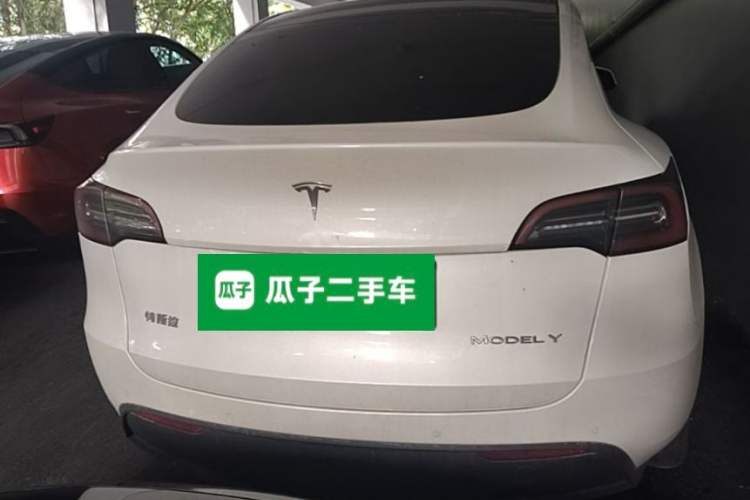 Used Tesla Model Y 2023 Long-Range All-Wheel-Drive Version Rear