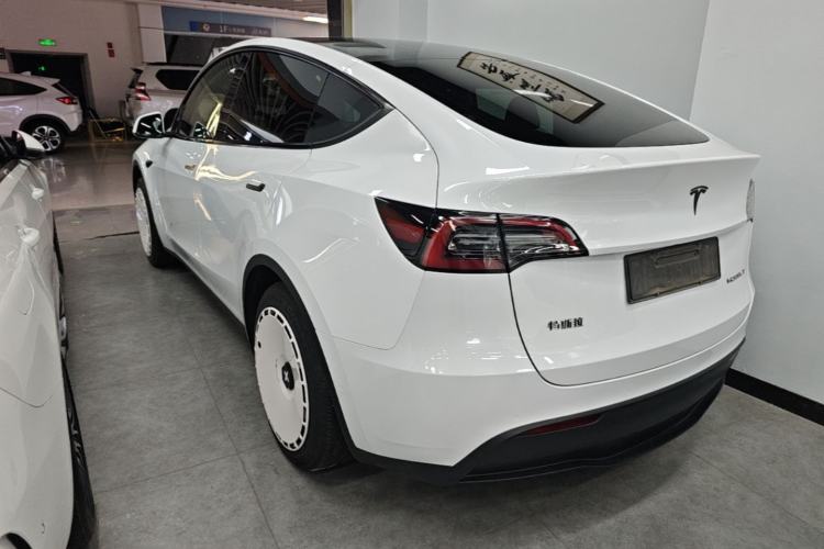 Used Tesla Model Y 2023 Rear-Wheel-Drive Version Rear Left 45 Deg