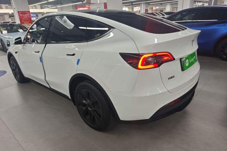 Used Tesla Model Y 2023 Long-Range All-Wheel-Drive Version Rear Left 45 Deg
