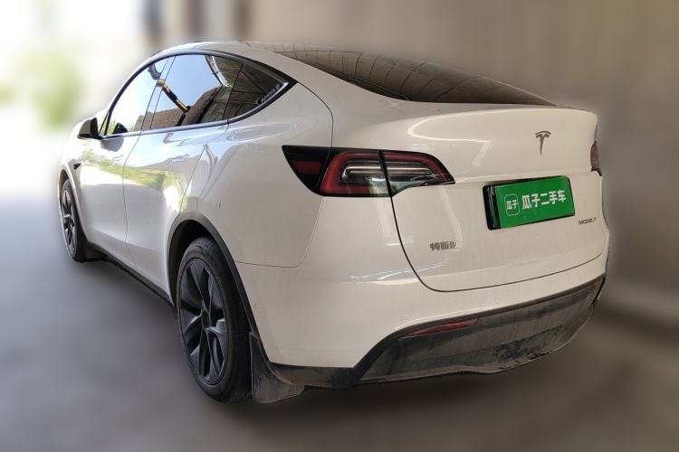 Used Tesla Model Y 2023 Rear-Wheel-Drive Version Rear Left 45 Deg
