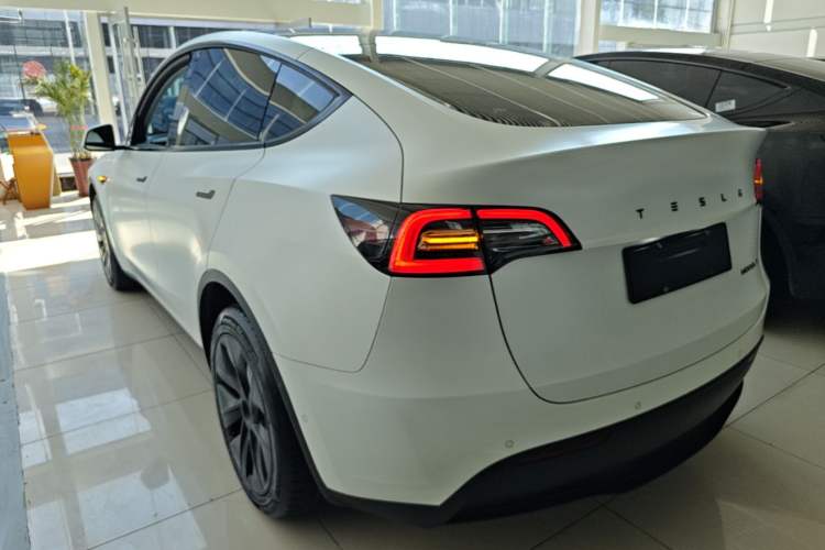 Used Tesla Model Y 2023 Long-Range All-Wheel-Drive Version Rear Left 45 Deg