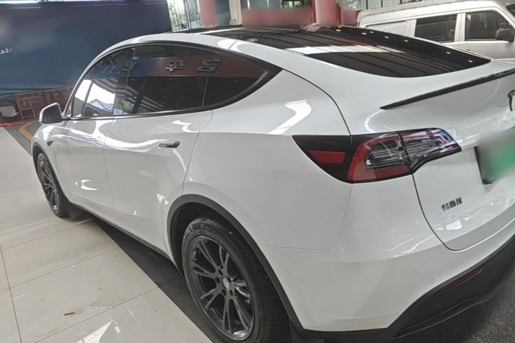 Used Tesla Model Y 2023 Rear-Wheel-Drive Version Rear Left 45 Deg