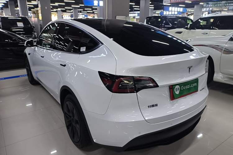 Used Tesla Model Y 2023 Rear-Wheel-Drive Version Rear Left 45 Deg