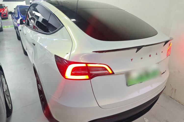 Used Tesla Model Y 2023 Rear-Wheel-Drive Version Rear Left 45 Deg