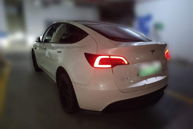 Used Tesla Model Y 2023 Rear-Wheel-Drive Version Rear Left 45 Deg