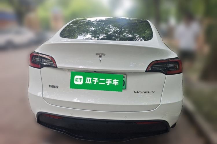 Used Tesla Model Y 2023 Long-Range All-Wheel-Drive Version Rear