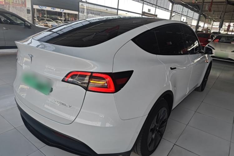 Used Tesla Model Y 2023 Rear-Wheel-Drive Version Rear Right 45 Deg
