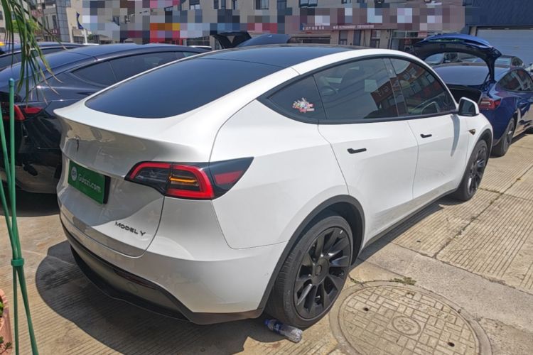 Used Tesla Model Y 2023 Rear-Wheel-Drive Version Rear Right 45 Deg