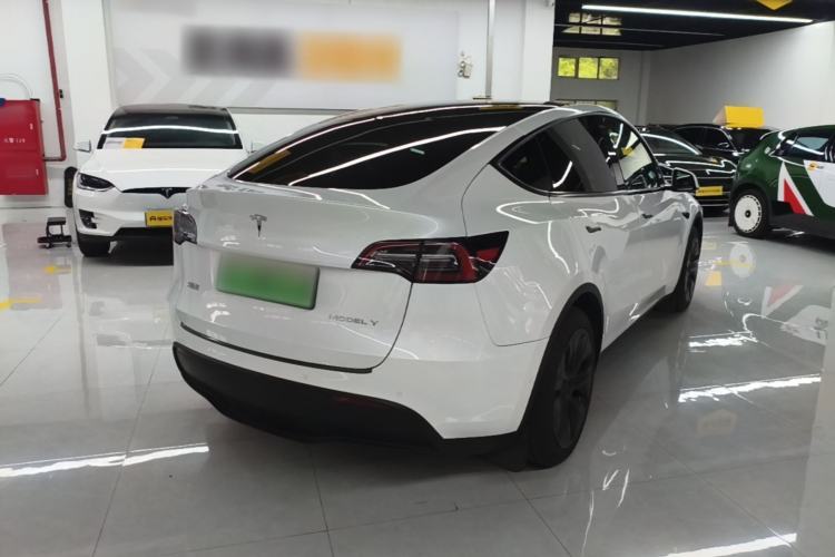 Used Tesla Model Y 2023 Rear-Wheel-Drive Version Rear Right 45 Deg