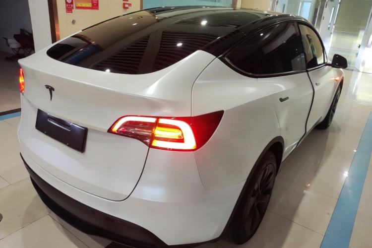 Used Tesla Model Y 2023 Rear-Wheel-Drive Version Rear Right 45 Deg
