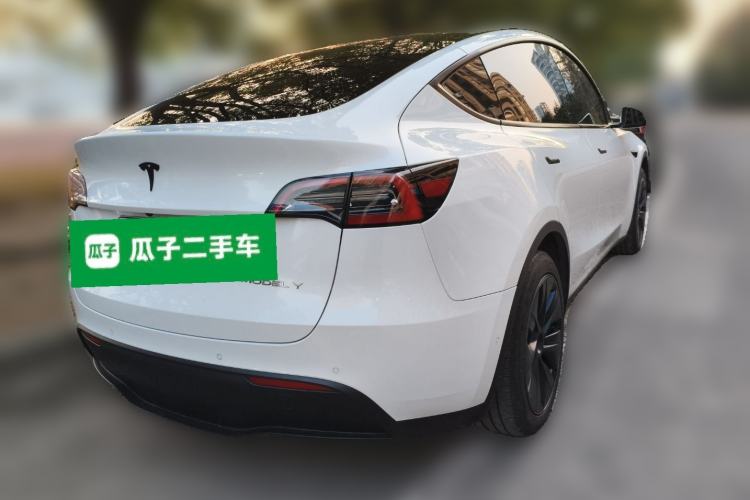Used Tesla Model Y 2023 Rear-Wheel-Drive Version Rear Right 45 Deg