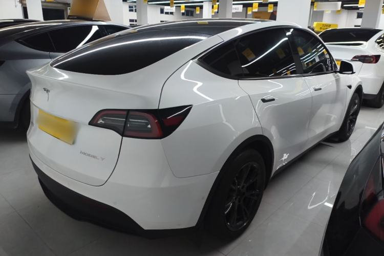 Used Tesla Model Y 2023 Rear-Wheel-Drive Version Rear Right 45 Deg