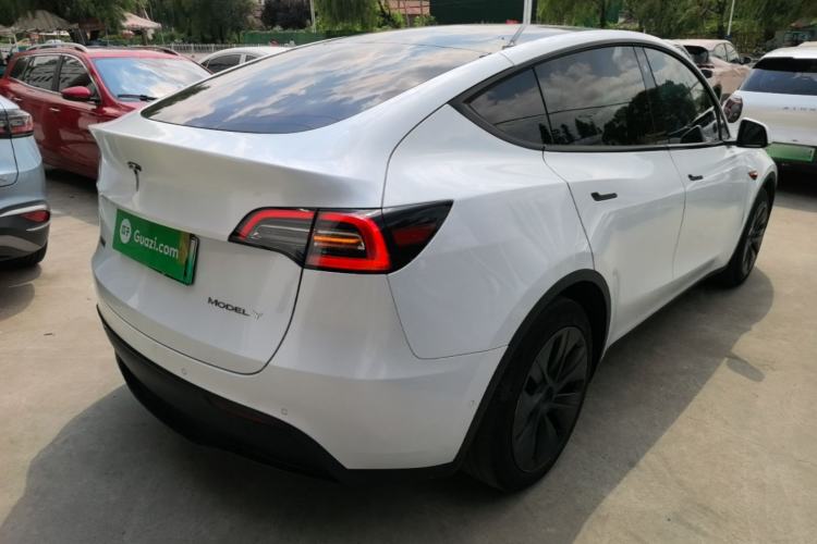 Used Tesla Model Y 2023 Rear-Wheel-Drive Version Rear Right 45 Deg