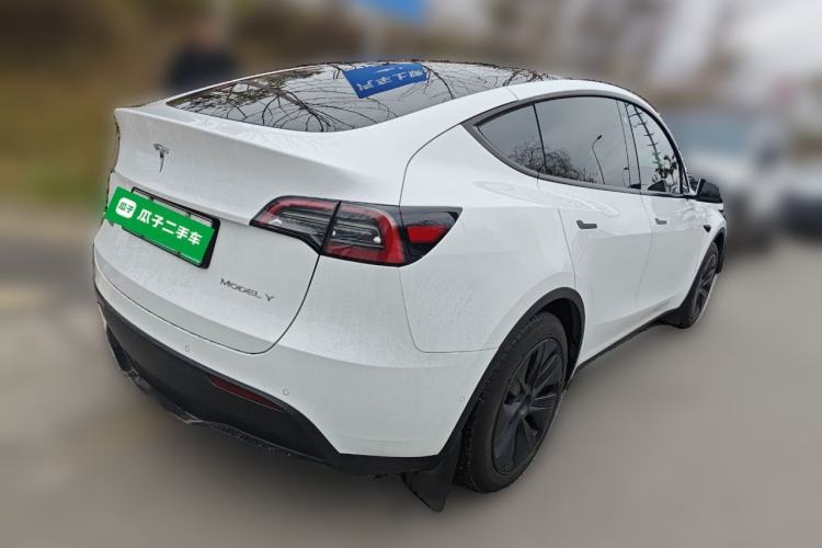 Used Tesla Model Y 2023 Rear-Wheel-Drive Version Rear Right 45 Deg