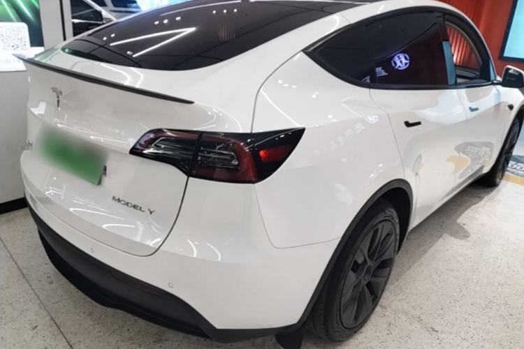 Used Tesla Model Y 2023 Rear-Wheel-Drive Version Rear Right 45 Deg