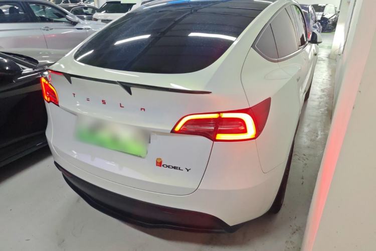 Used Tesla Model Y 2023 Rear-Wheel-Drive Version Rear Right 45 Deg