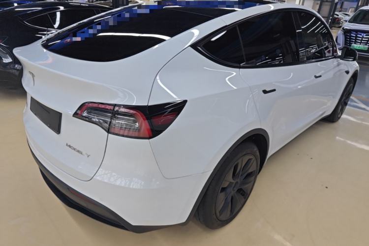Used Tesla Model Y 2023 Rear-Wheel-Drive Version Rear Right 45 Deg