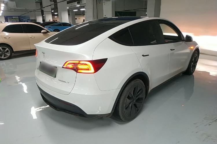Used Tesla Model Y 2023 Long-Range All-Wheel-Drive Version Rear Right 45 Deg