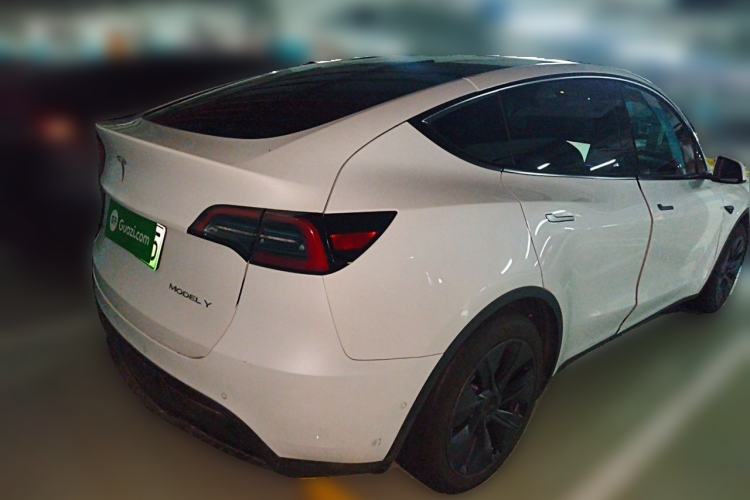 Used Tesla Model Y 2023 Rear-Wheel-Drive Version Rear Right 45 Deg
