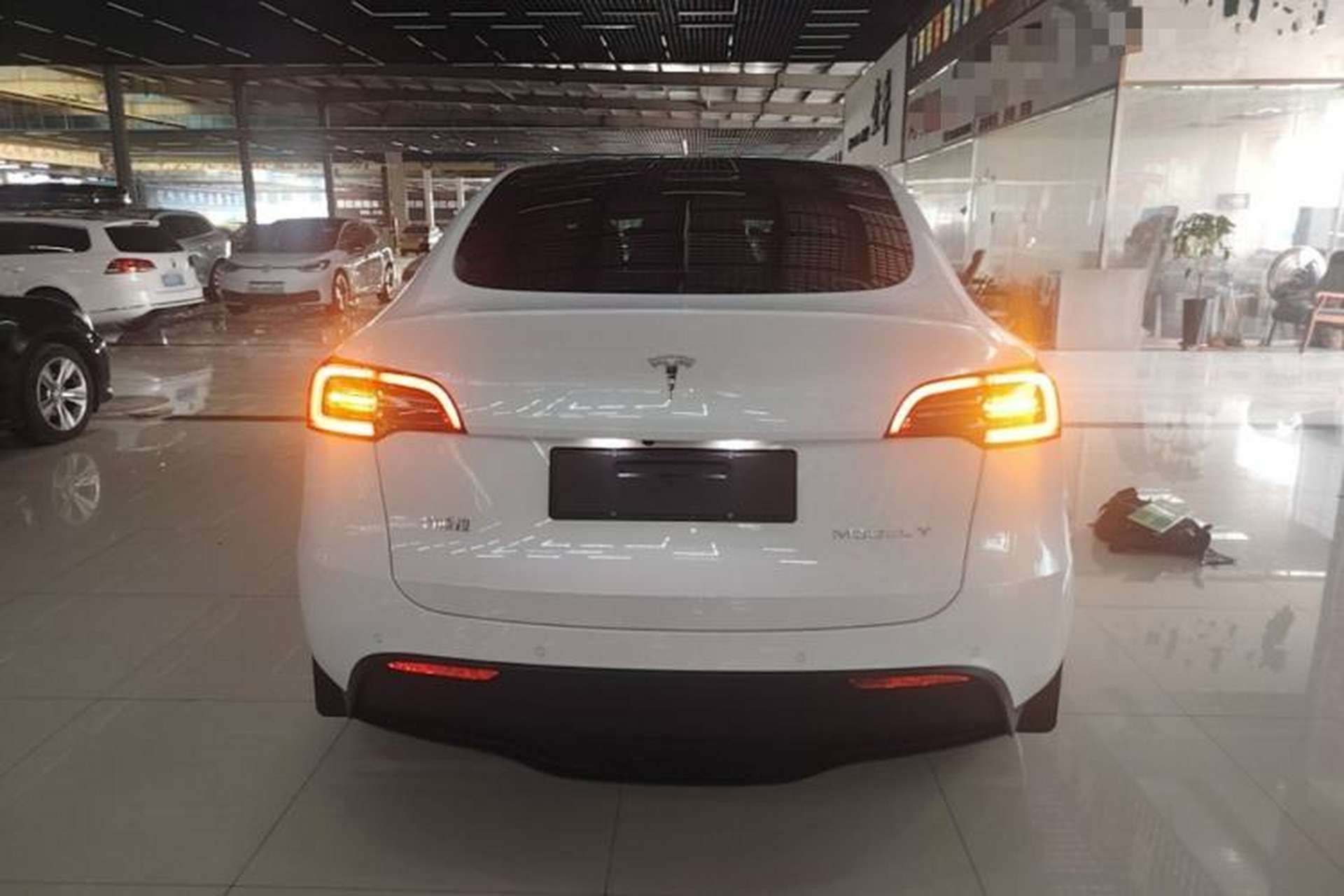 Used Tesla Model Y 2023 Long-Range All-Wheel-Drive Version Rear