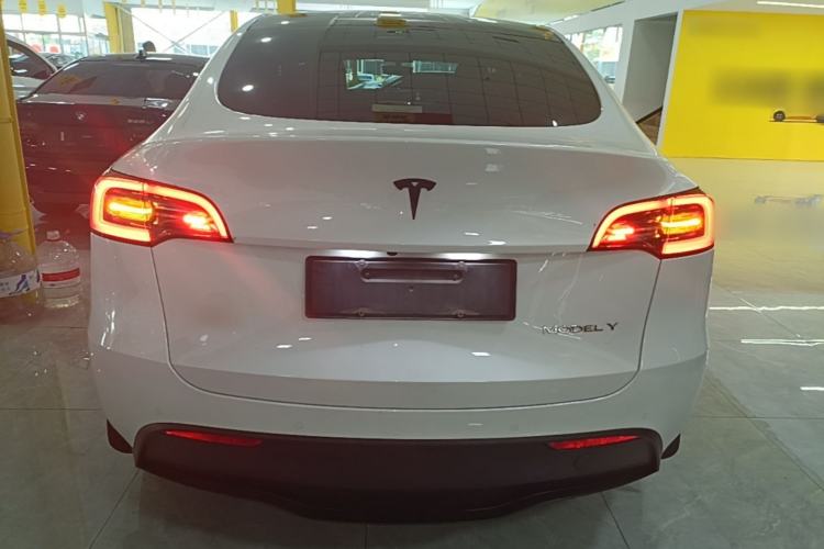 Used Tesla Model Y 2023 Long-Range All-Wheel-Drive Version Rear