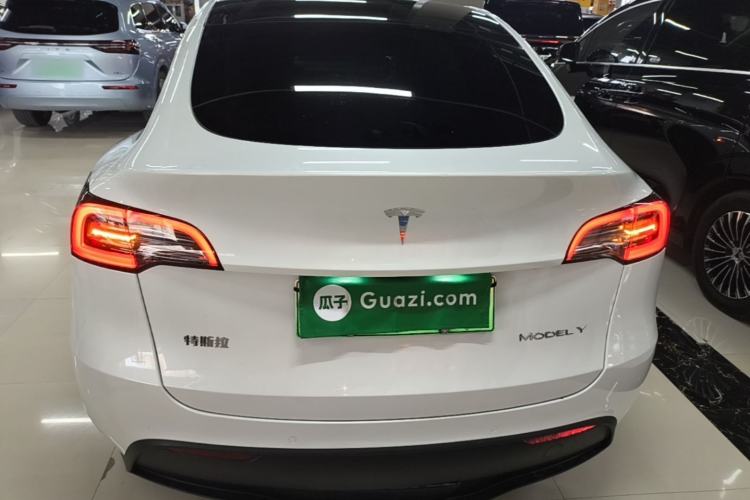 Used Tesla Model Y 2023 Long-Range All-Wheel-Drive Version Rear