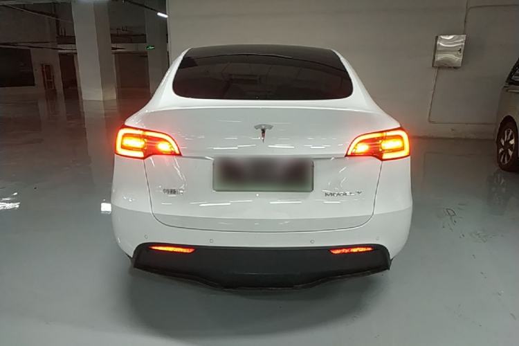 Used Tesla Model Y 2023 Long-Range All-Wheel-Drive Version Rear