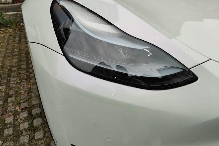 Used Tesla Model Y 2023 Rear-Wheel-Drive Version Right Front Headlight