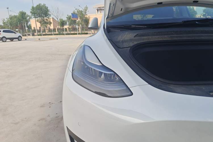 Used Tesla Model Y 2023 Rear-Wheel-Drive Version Right Front Headlight