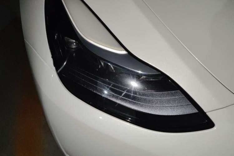 Used Tesla Model Y 2023 Rear-Wheel-Drive Version Right Front Headlight