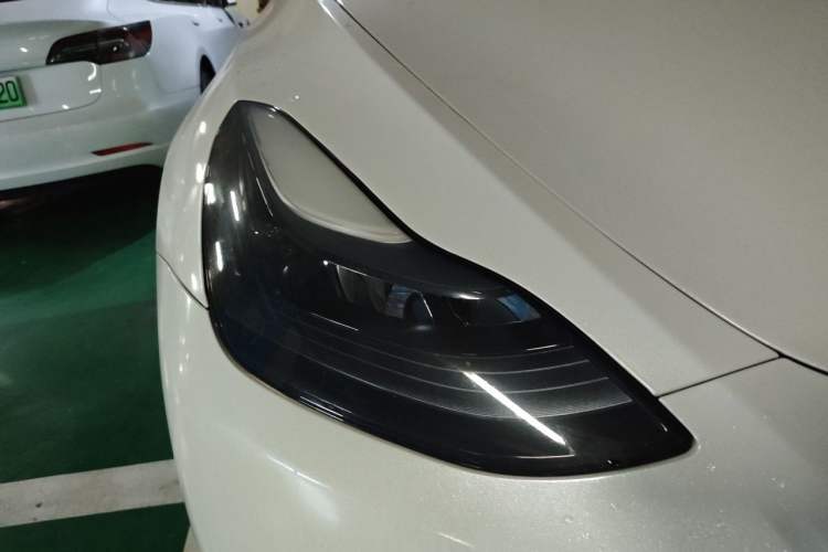 Used Tesla Model Y 2023 Rear-Wheel-Drive Version Right Front Headlight