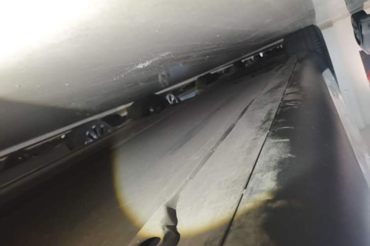 Used Tesla Model Y 2023 Rear-Wheel-Drive Version Right Side Sill