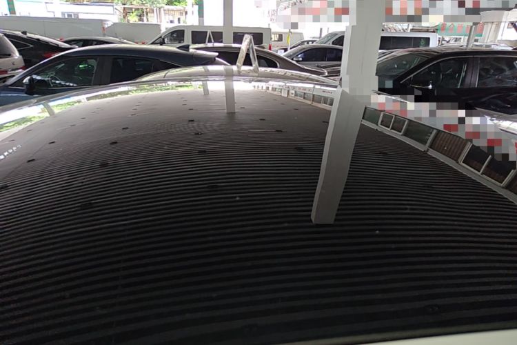 Used Tesla Model Y 2023 Rear-Wheel-Drive Version Roof