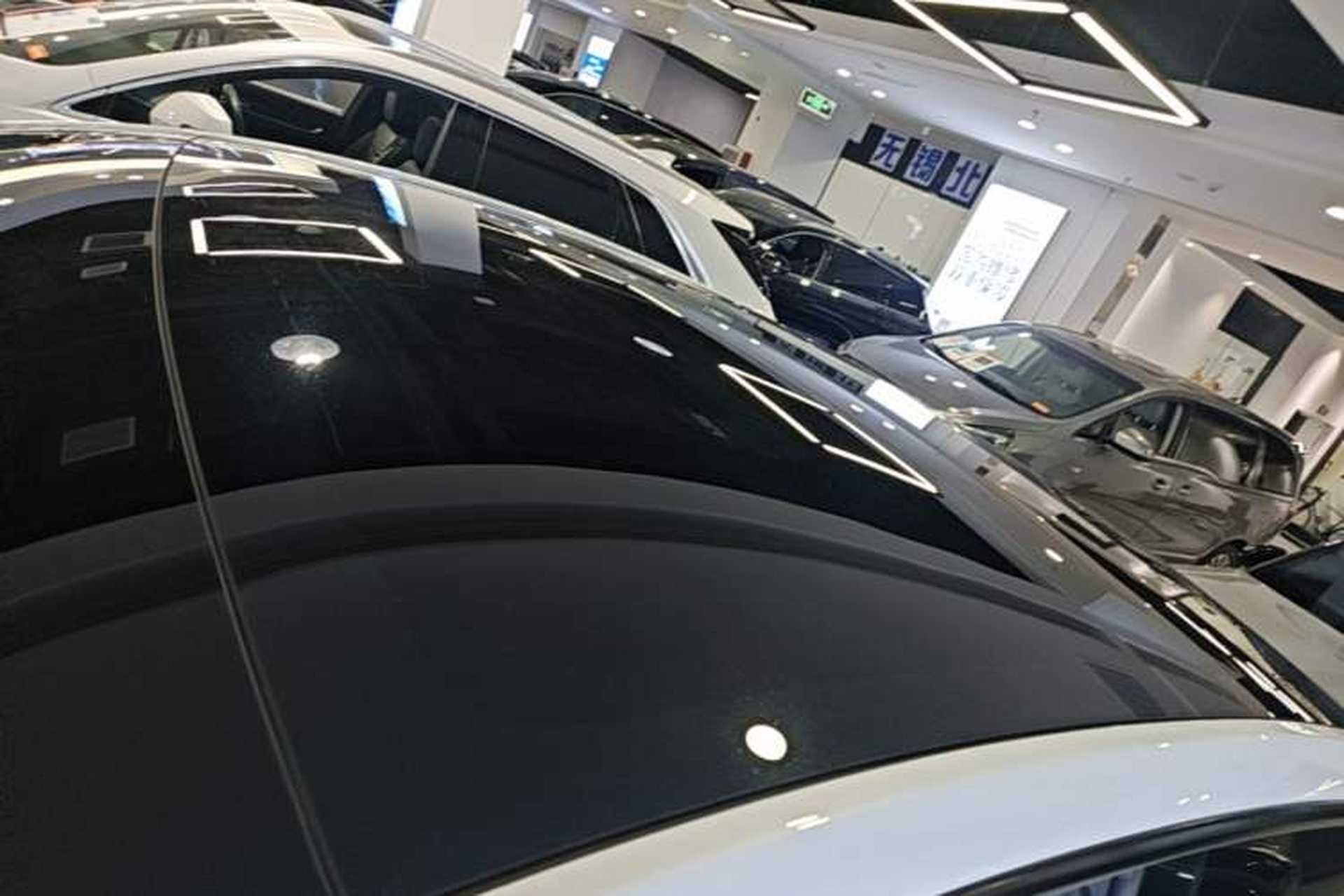 Used Tesla Model Y 2023 Long-Range All-Wheel-Drive Version Roof