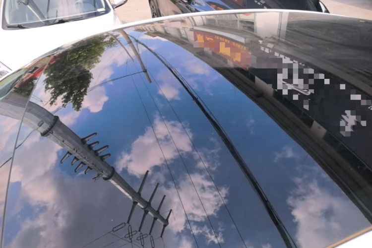 Used Tesla Model Y 2023 Rear-Wheel-Drive Version Roof