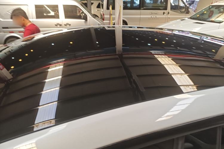 Used Tesla Model Y 2023 Rear-Wheel-Drive Version Roof