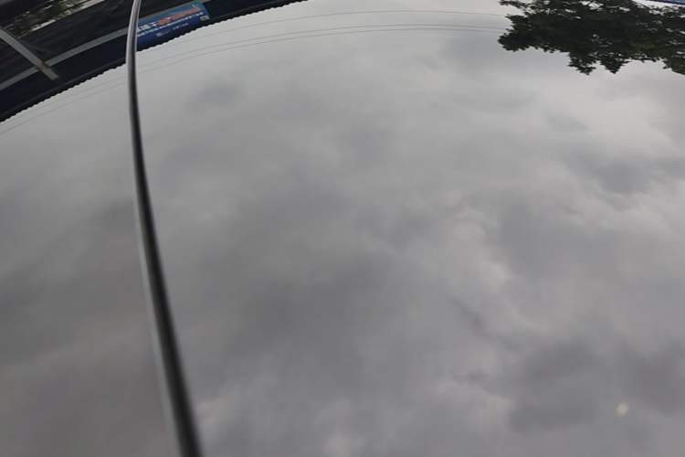 Used Tesla Model Y 2023 Rear-Wheel-Drive Version Roof