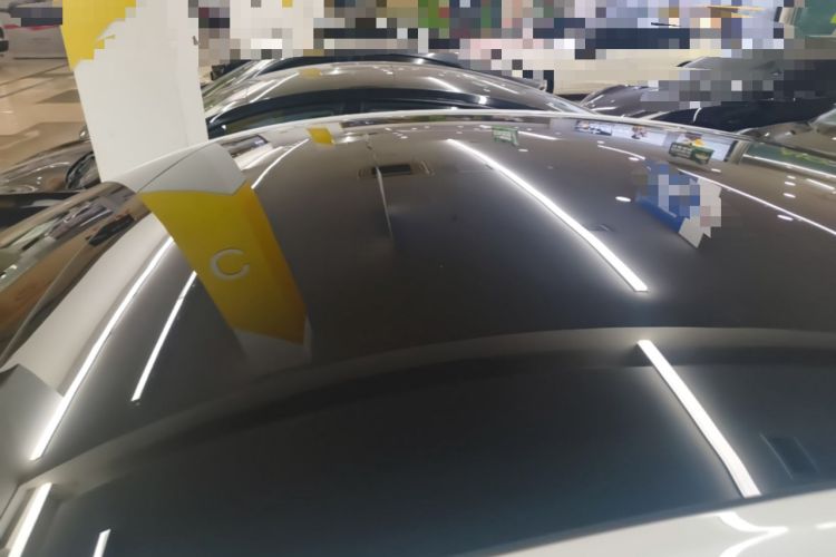 Used Tesla Model Y 2023 Rear-Wheel-Drive Version Roof