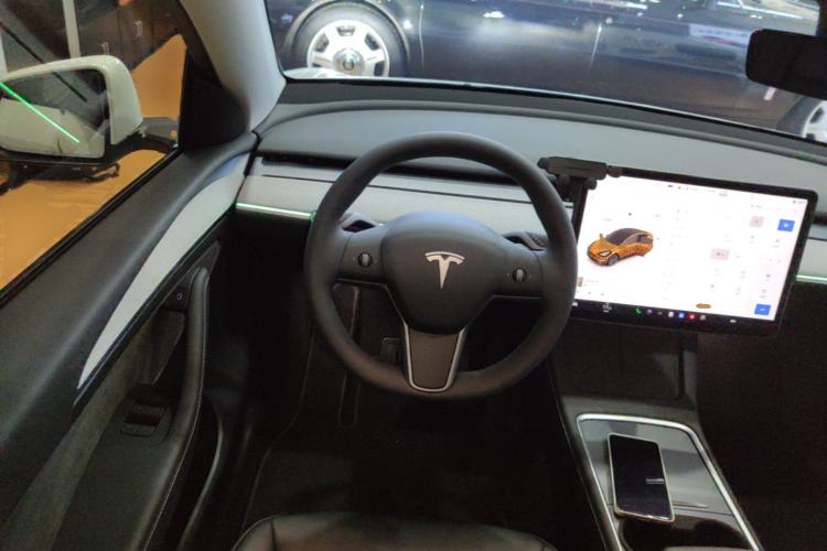 Used Tesla Model Y 2023 Rear-Wheel-Drive Version Steering Wheel