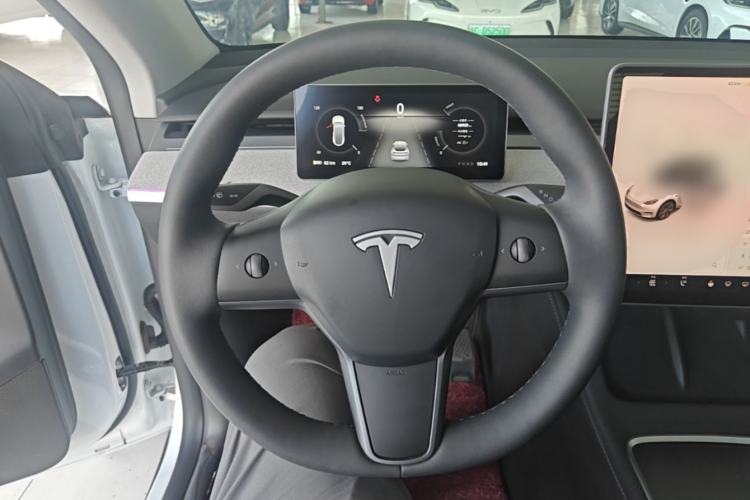 Used Tesla Model Y 2023 Rear-Wheel-Drive Version Steering Wheel