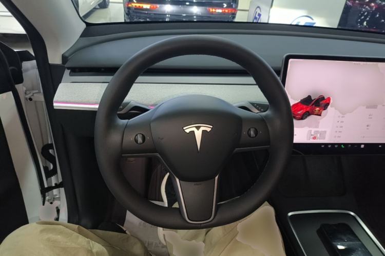 Used Tesla Model Y 2023 Rear-Wheel-Drive Version Steering Wheel