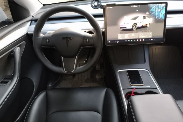 Used Tesla Model Y 2023 Rear-Wheel-Drive Version Steering Wheel