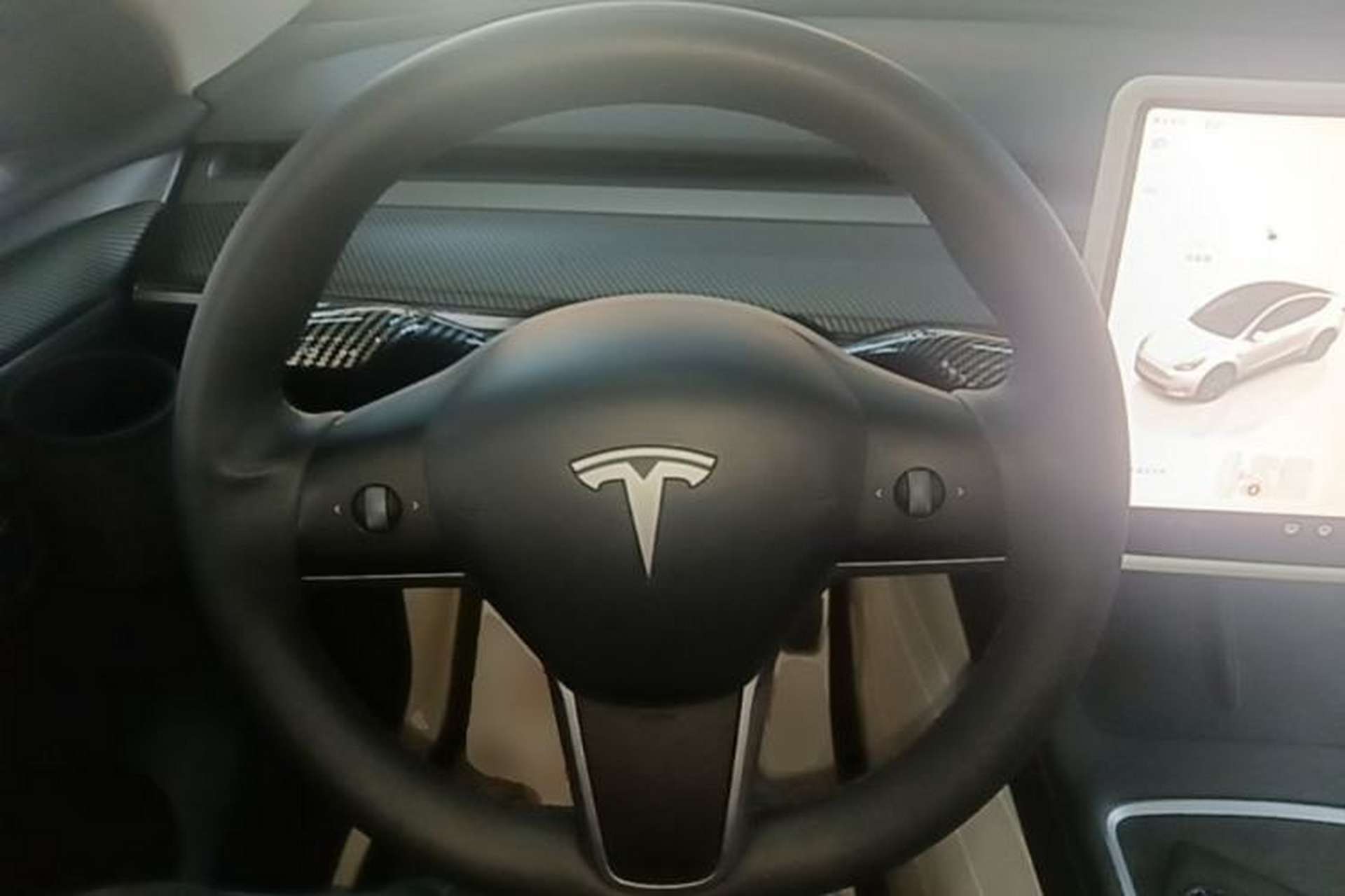 Used Tesla Model Y 2023 Long-Range All-Wheel-Drive Version Steering Wheel