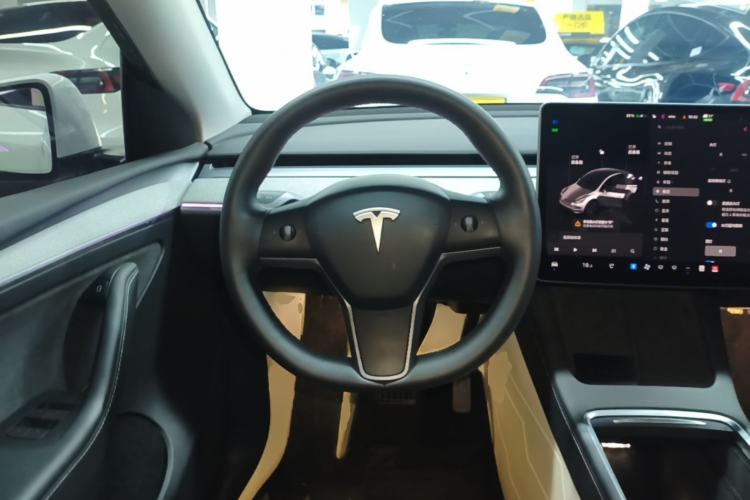 Used Tesla Model Y 2023 Rear-Wheel-Drive Version Steering Wheel