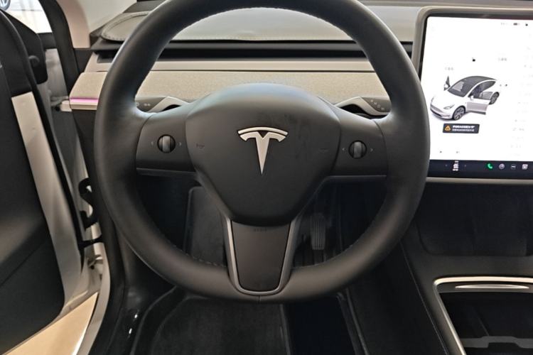 Used Tesla Model Y 2023 Rear-Wheel-Drive Version Steering Wheel