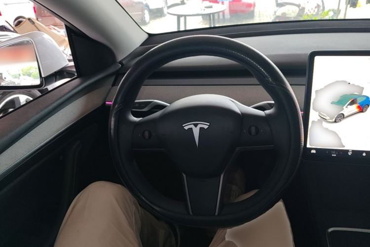 Used Tesla Model Y 2023 Rear-Wheel-Drive Version Steering Wheel