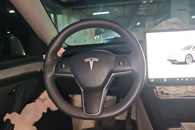 Used Tesla Model Y 2023 Rear-Wheel-Drive Version Steering Wheel