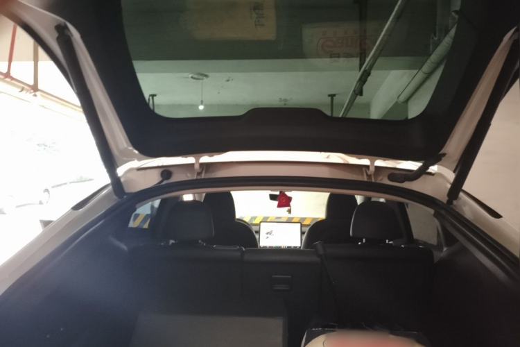 Used Tesla Model Y 2023 Rear-Wheel-Drive Version Trunk