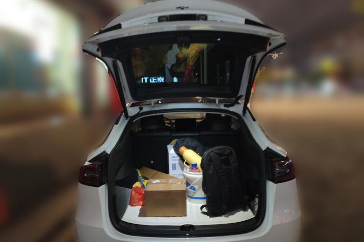 Used Tesla Model Y 2023 Rear-Wheel-Drive Version Trunk